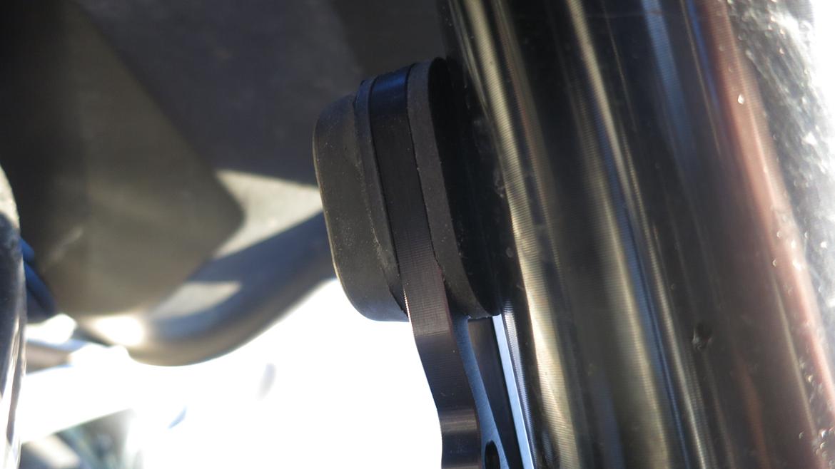 BMW R1200 GS Adventure - Ekstra styrudslagsstopper billede 24