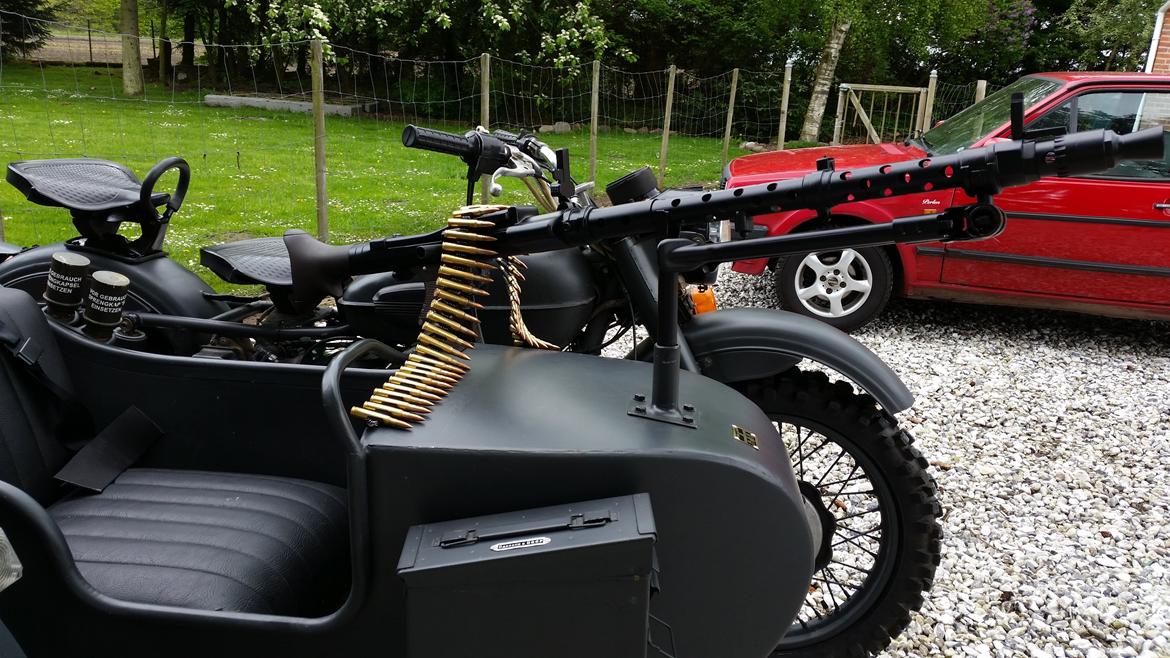 Ural 650" - MG42 maskingevær billede 3