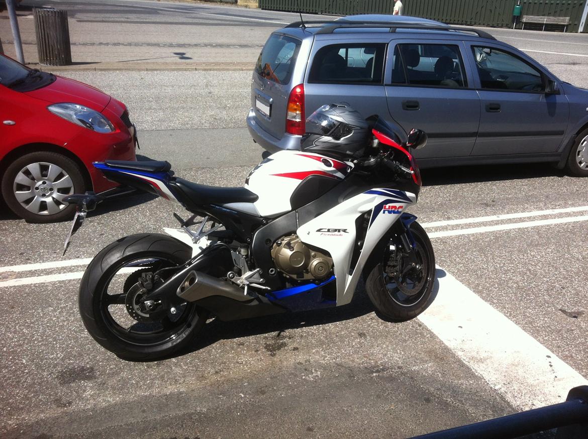 Honda CBR1000RR SC59 Fireblade billede 3
