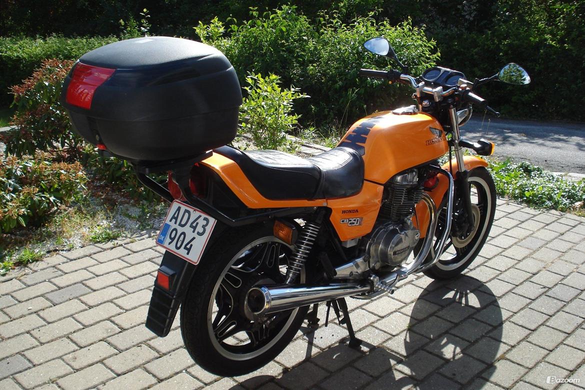 Honda CB250 N billede 3