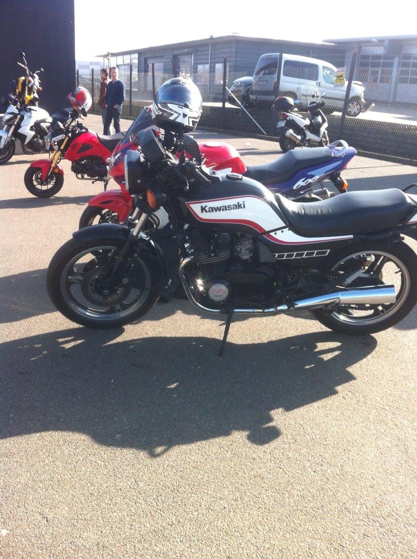 Kawasaki GPz ZX400 C2 -SOLGT billede 25