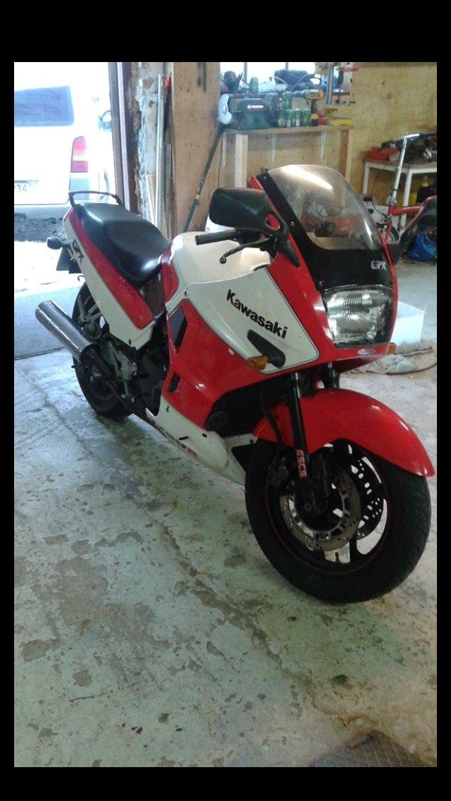 Kawasaki GPX 750 R billede 1