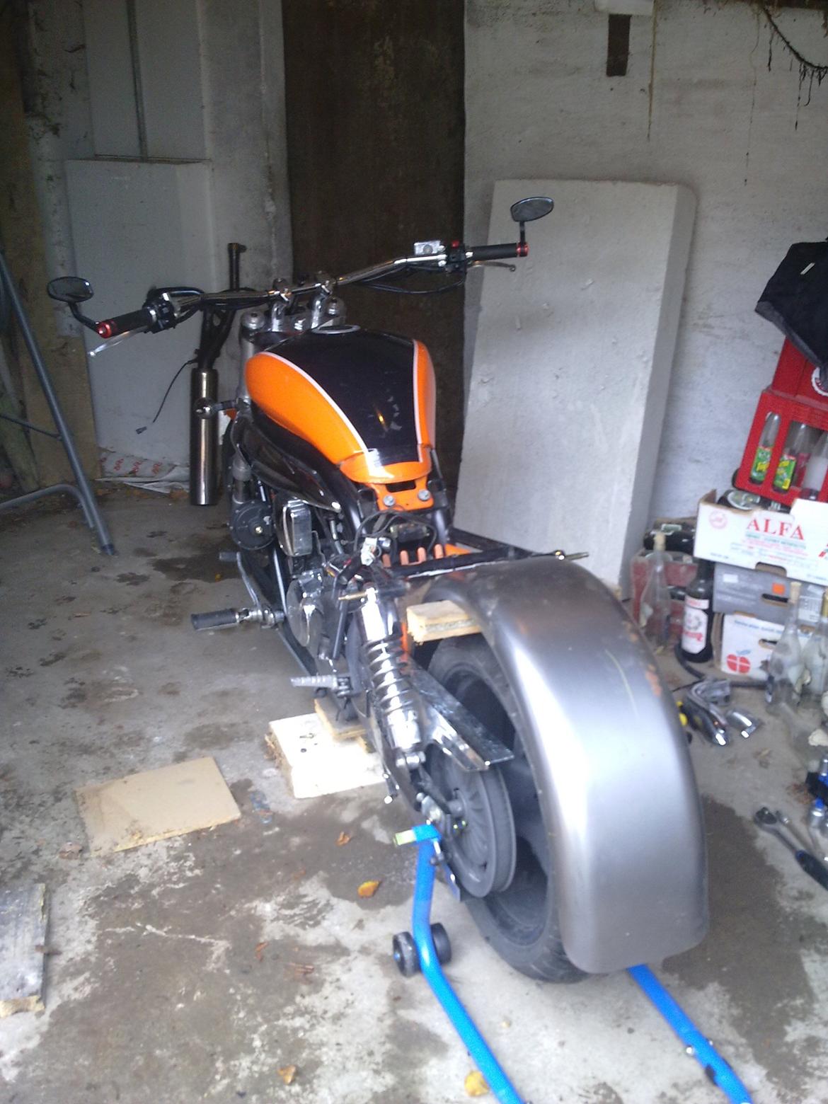 Hyosung gv 650 - Lidt Fra ombygningen billede 7