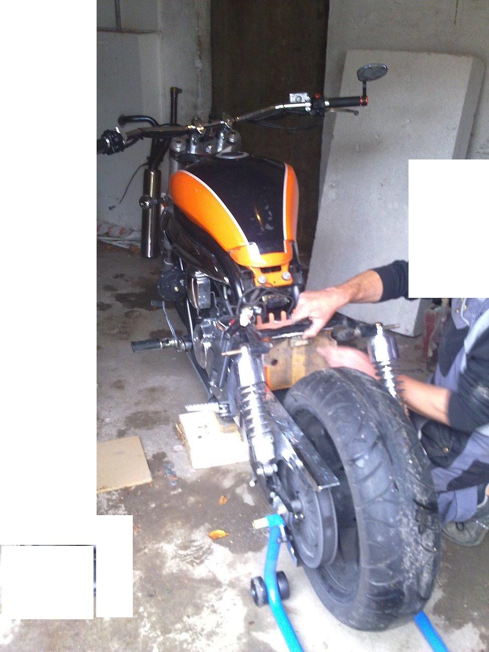 Hyosung gv 650 - Lidt Fra ombygningen billede 11