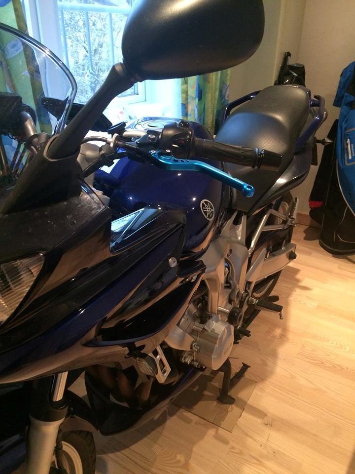 Yamaha FZ6-S - Så kom der nye greb på billede 14