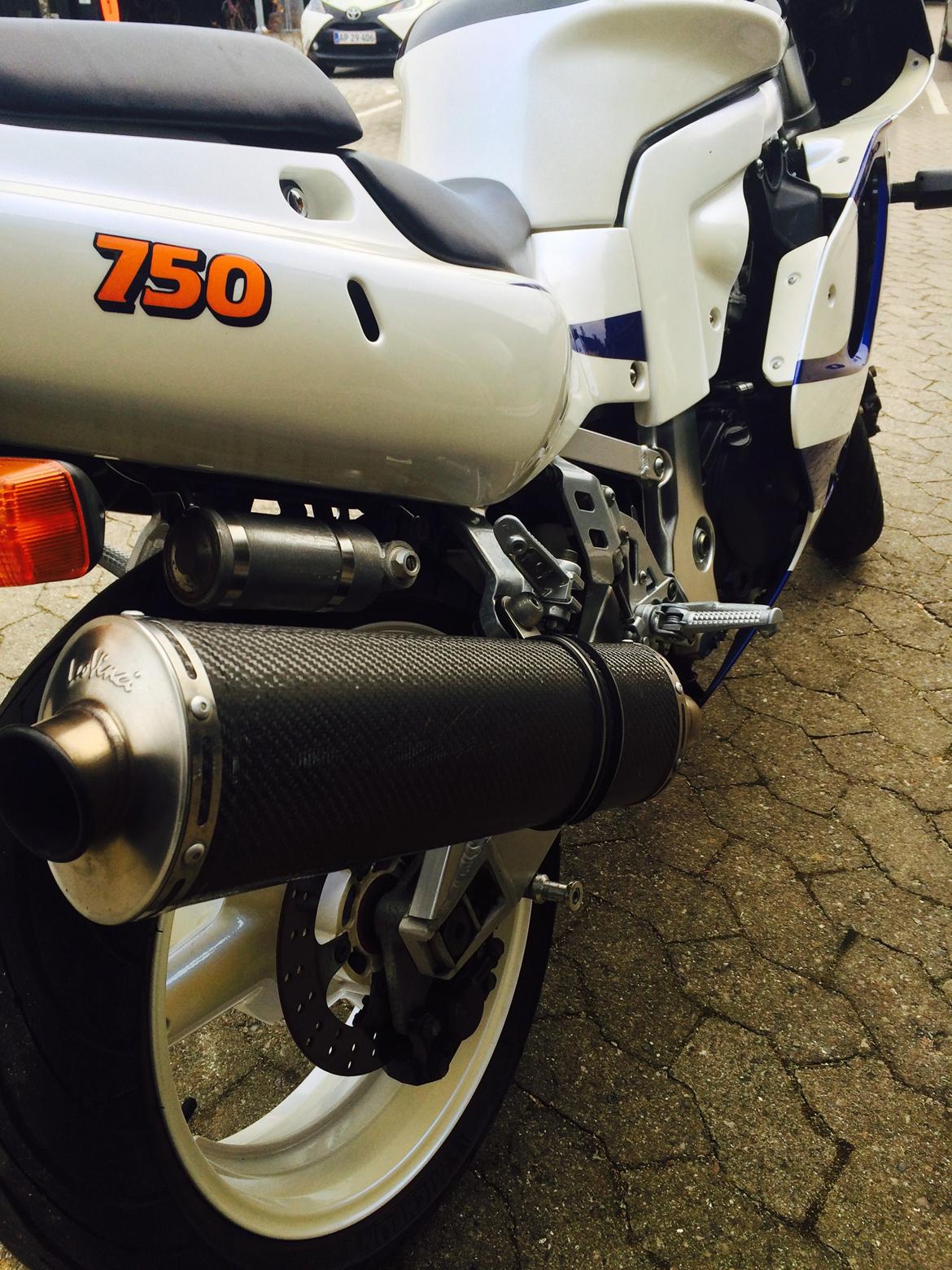 Suzuki GSXR 750 w  billede 10