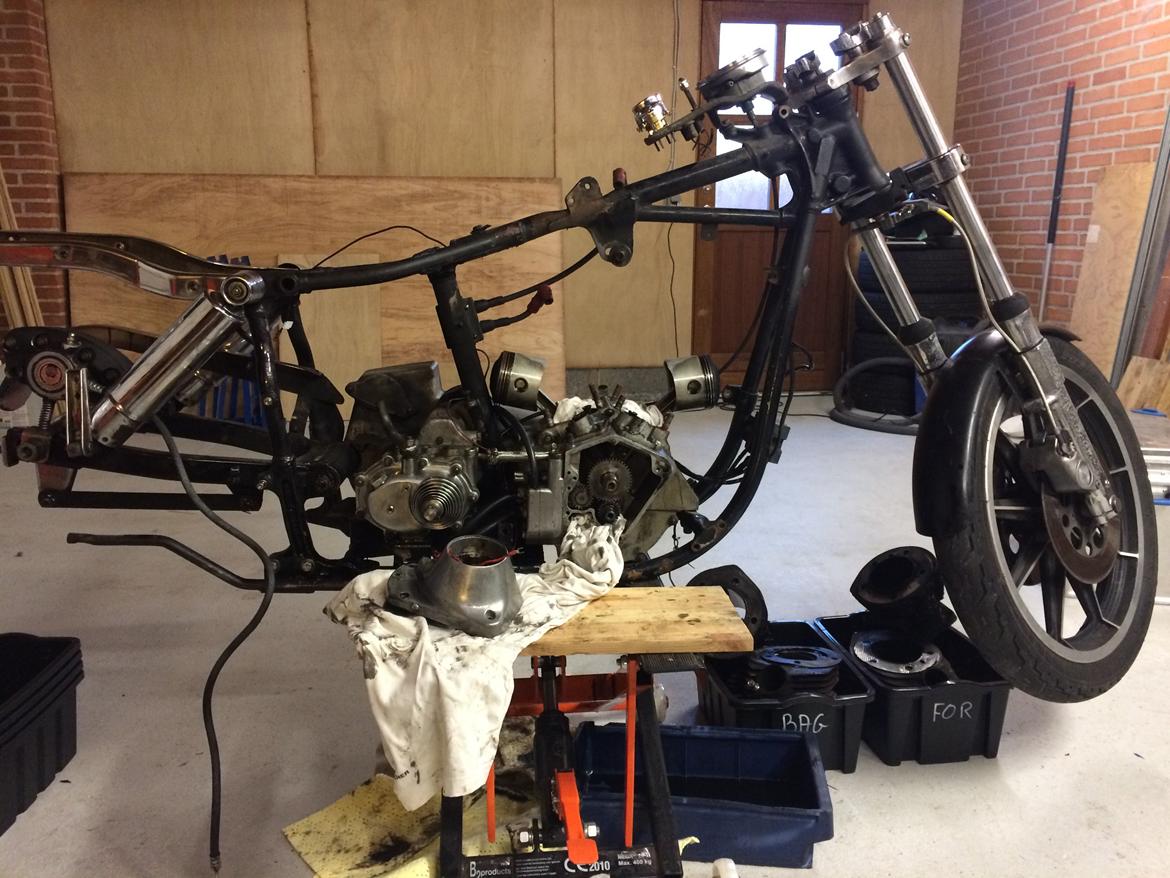 Harley Davidson Superglide billede 10