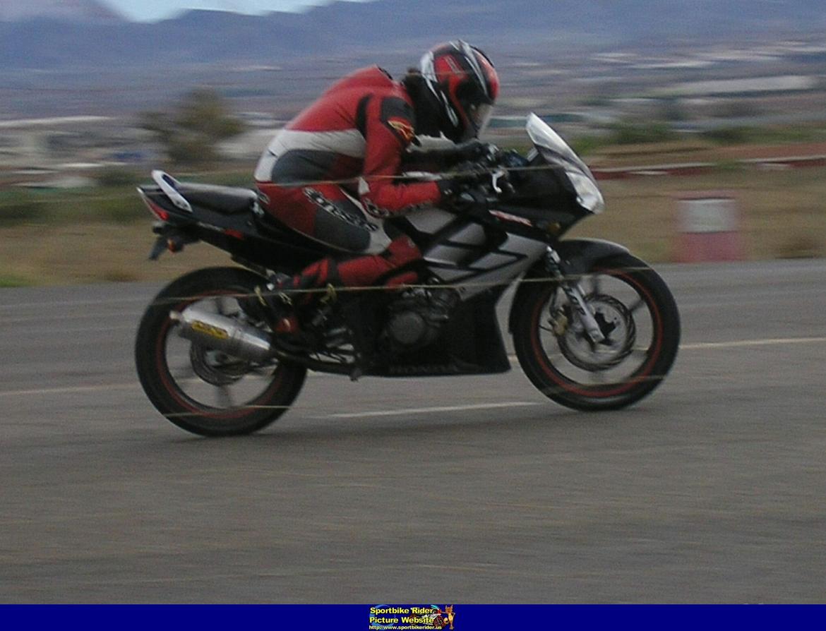 Honda CBR 125 R billede 5