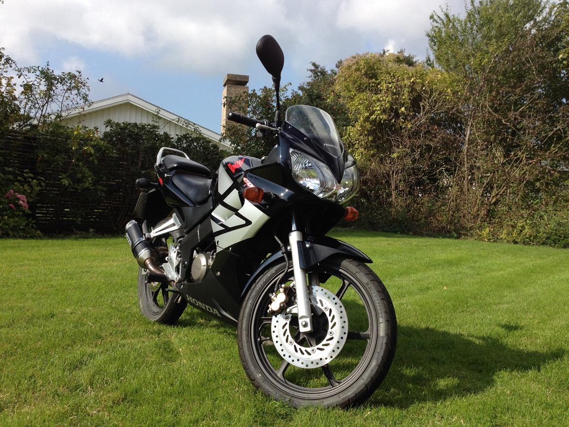 Honda CBR 125 R billede 2