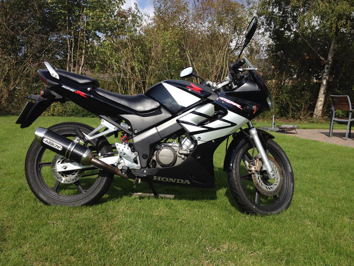 Honda CBR 125 R billede 1