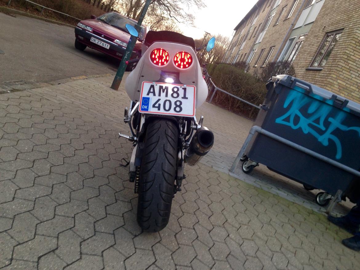 Suzuki GSXR 400 billede 6