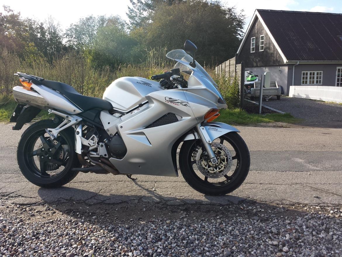 Honda VFR 800 VTEC (ABS) billede 16