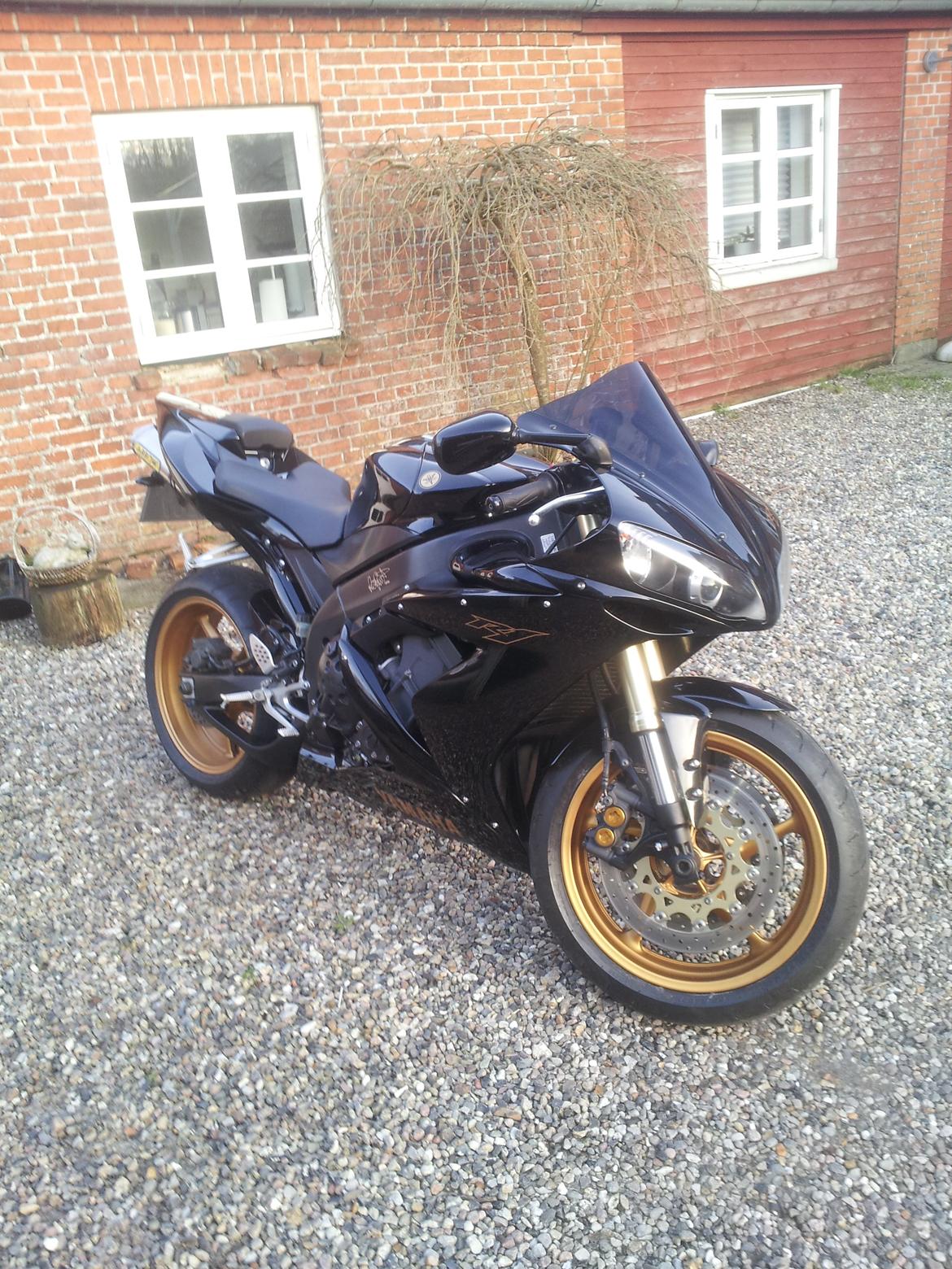 Yamaha Yzf R1 billede 14