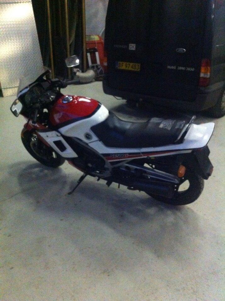 Honda Vf 500 F2 billede 7