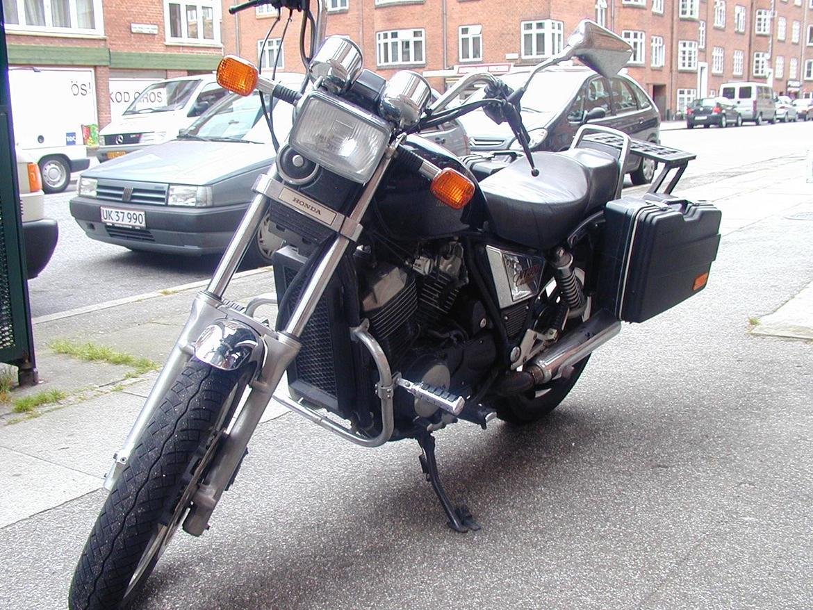 Honda VT 500 Custom billede 2