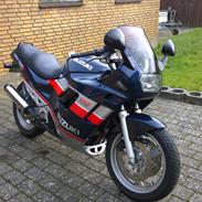 Suzuki GSX750F Slingshot