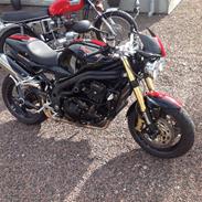 Triumph Speed Triple 1050