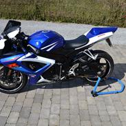 Suzuki Gsx-R