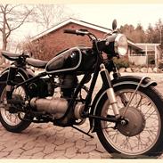 BMW R26
