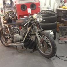 Suzuki gt 250