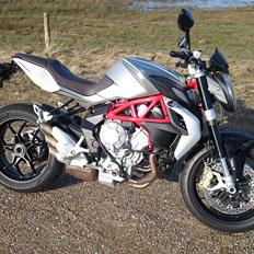 MV Agusta Brutale B3 800