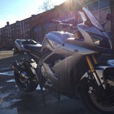 Yamaha FZ1-s
