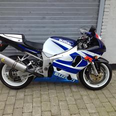 Suzuki gsxr 750