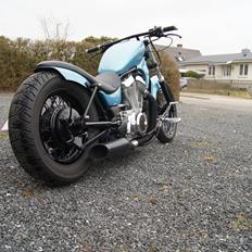 Suzuki VS 700 Bobber