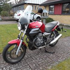Moto Guzzi Breva