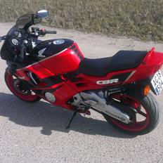 Honda CBR 600 F2