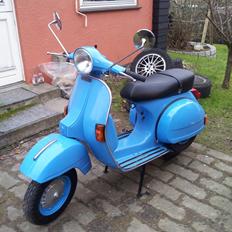 Vespa P150 X