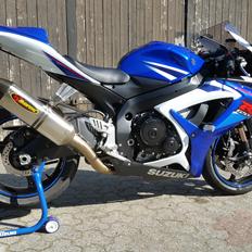Suzuki GSX-R750