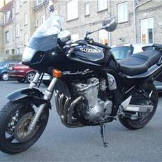 Suzuki GSF 600S