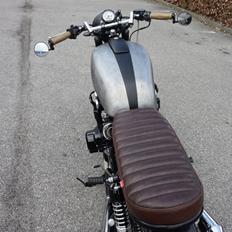 Suzuki GS 550 Cafe Racer