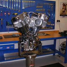 Harley Davidson flh bobber stil