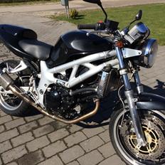Suzuki SV650N