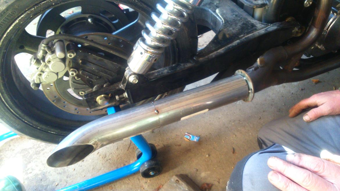 Hyosung gv 650 billede 15