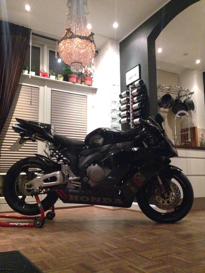 Honda CBR 1000 RR billede 19