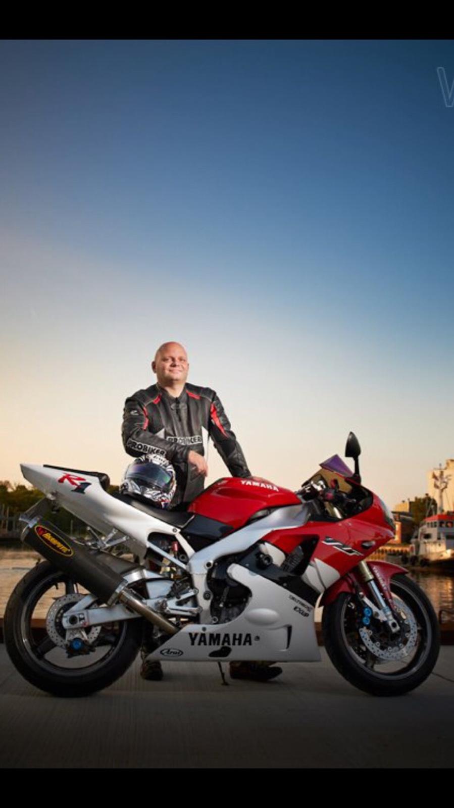 Yamaha yzf r1 billede 8