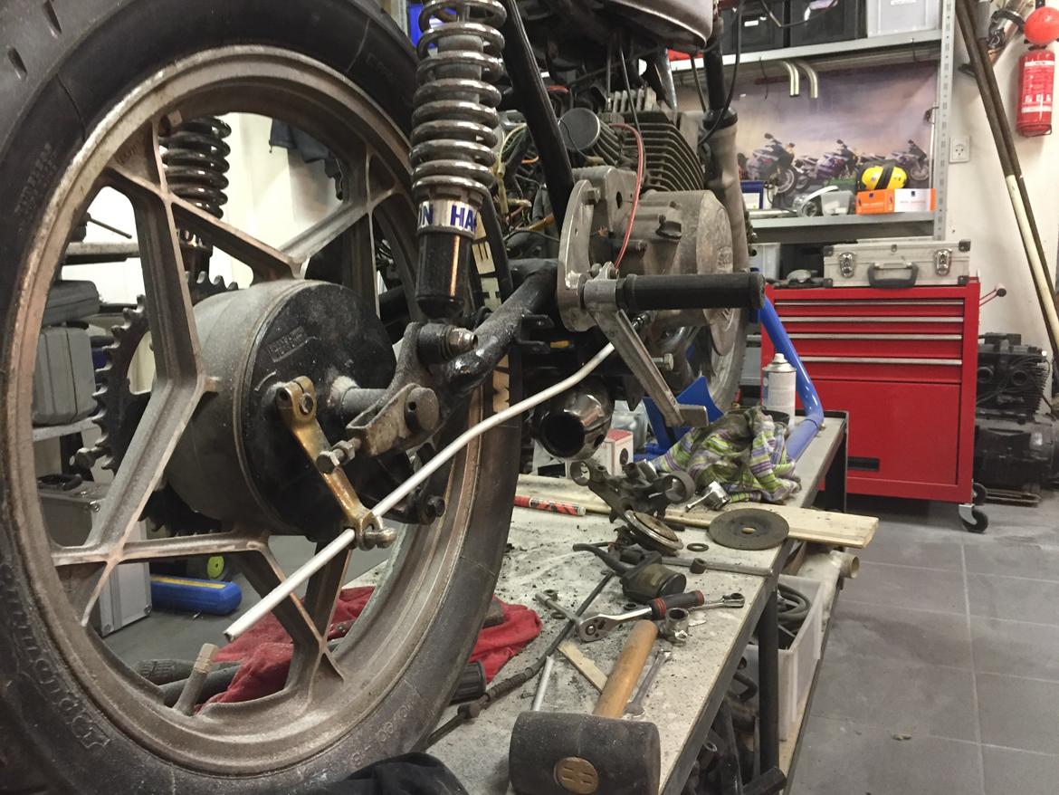 Suzuki gt 250 billede 5