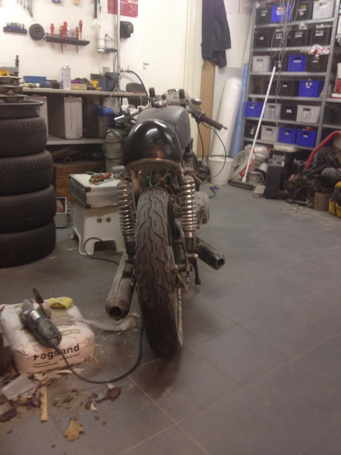 Suzuki gt 250 billede 9