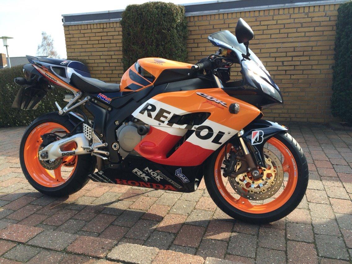 Honda Cbr 1000RR Fireblade billede 2