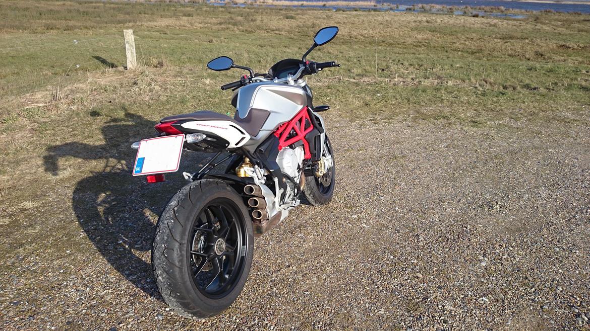 MV Agusta Brutale B3 800 billede 3