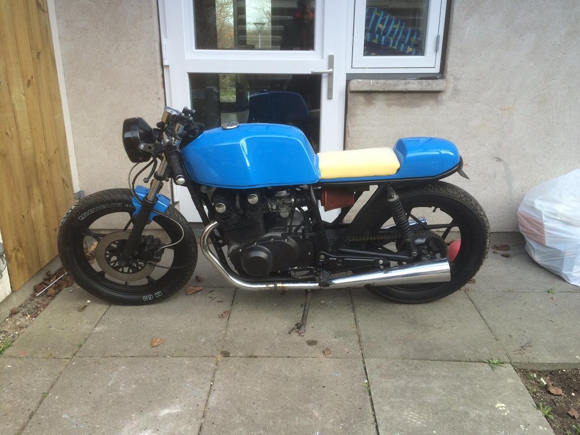 Suzuki GS 450 cafe racer billede 2