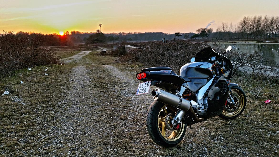 Aprilia RSV 1000R Mille billede 14