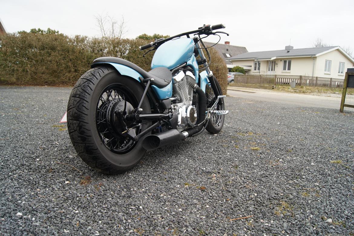 Suzuki VS 700 Bobber billede 3