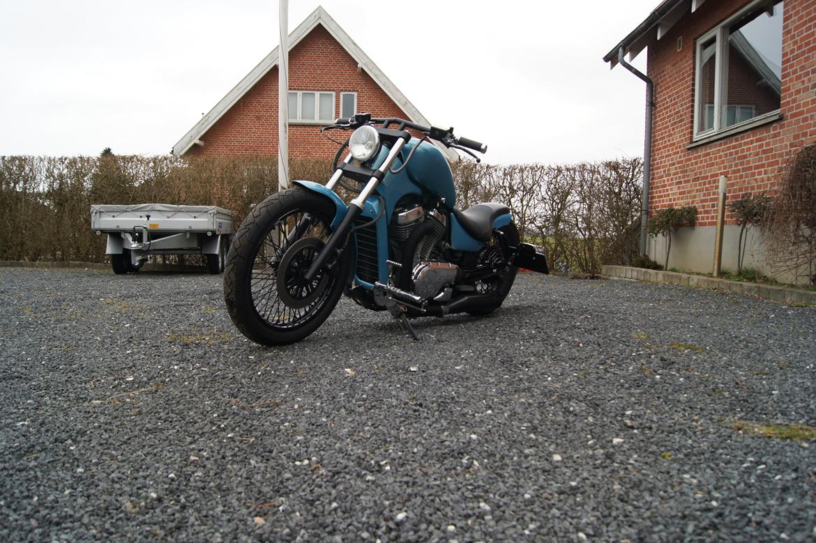 Suzuki VS 700 Bobber billede 4