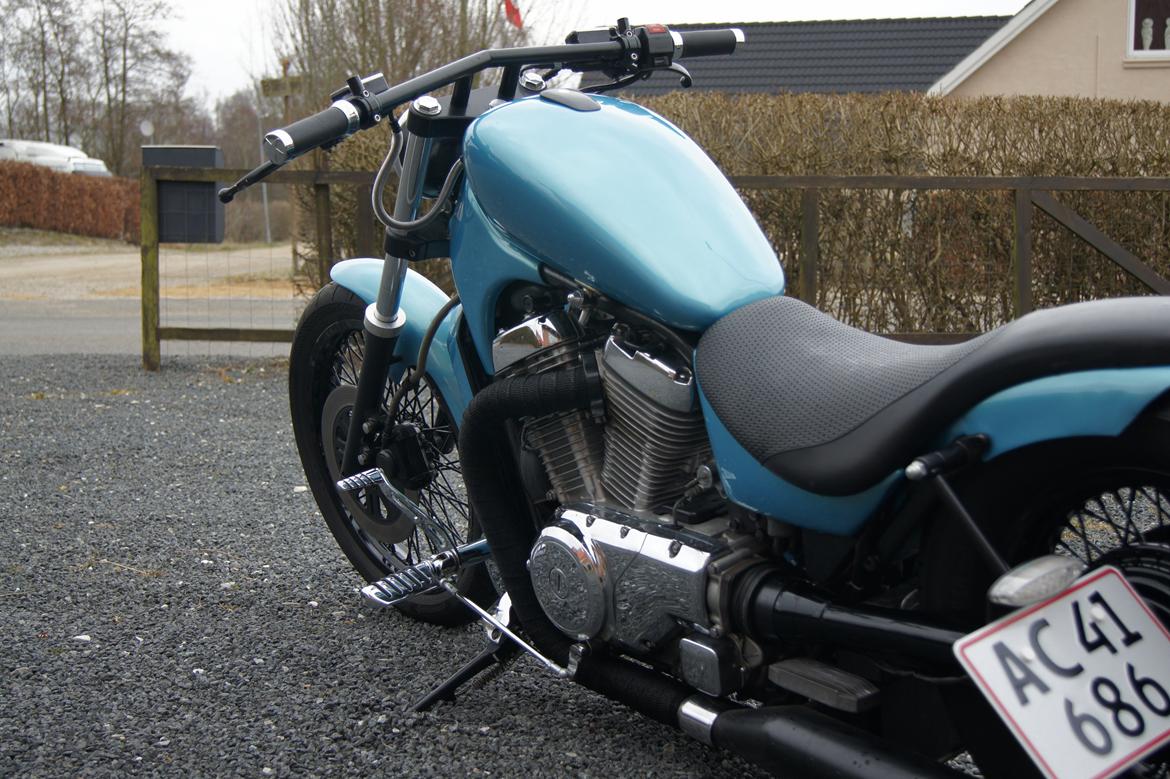 Suzuki VS 700 Bobber billede 5