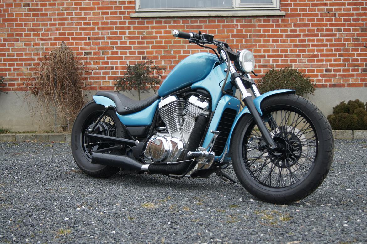 Suzuki VS 700 Bobber billede 1