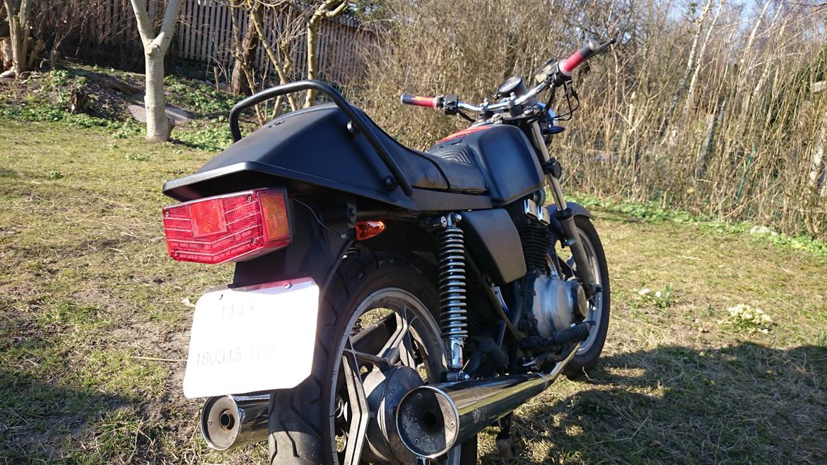 Suzuki gsx 250 billede 6